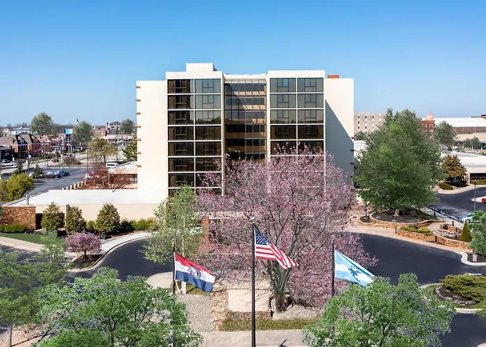 University Plaza Hotel